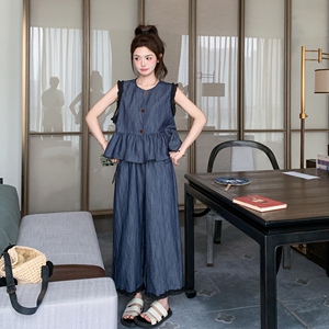 减龄花边拼接牛仔马甲阔腿裤套装女夏2025新款大方得体穿搭两件套图片