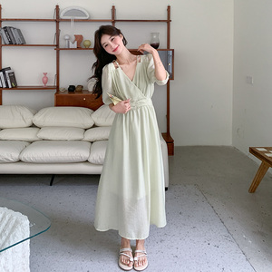 绿色法式超好看连衣裙女夏季2025年新款气质显瘦高级感收腰茶歇裙图片