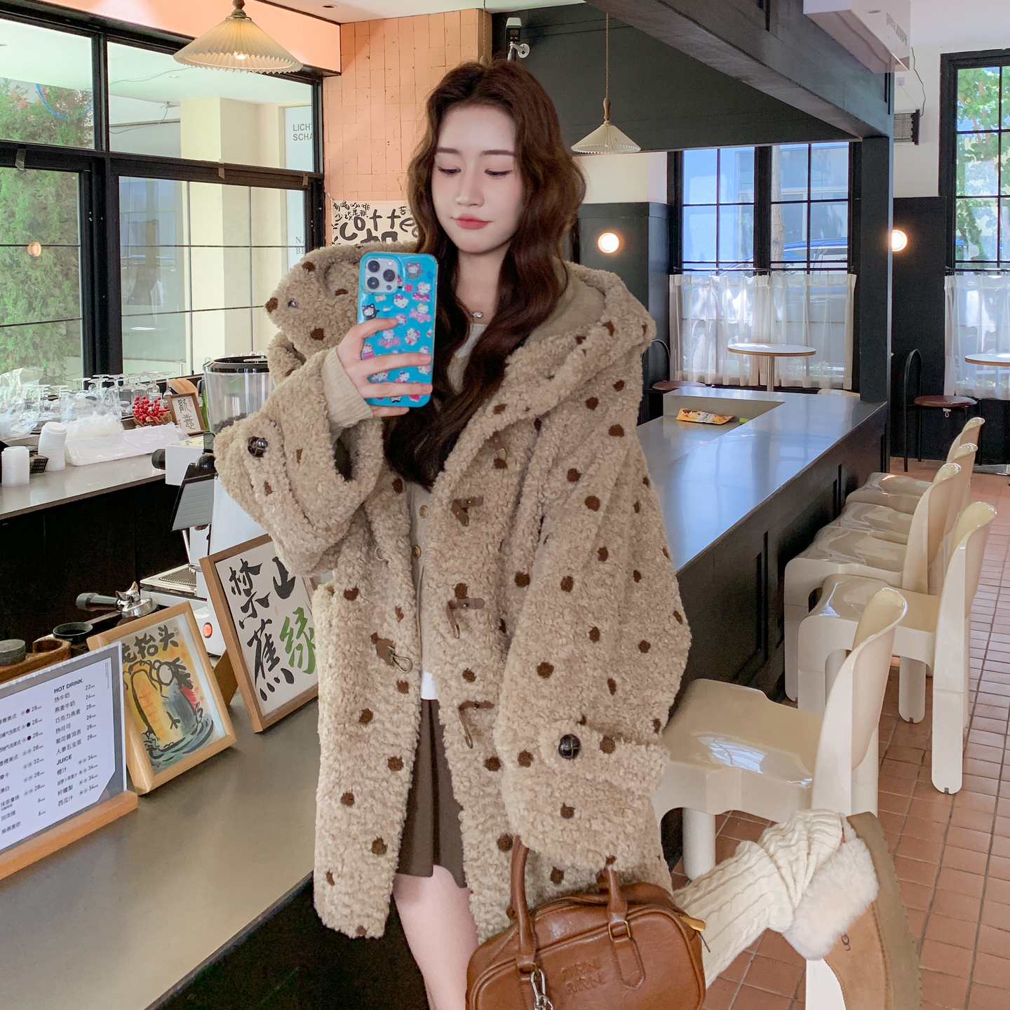 【现货】奶茶波点连帽羊羔毛外套157-2273-P215K318，女装短外套，浙宝157（原165A）