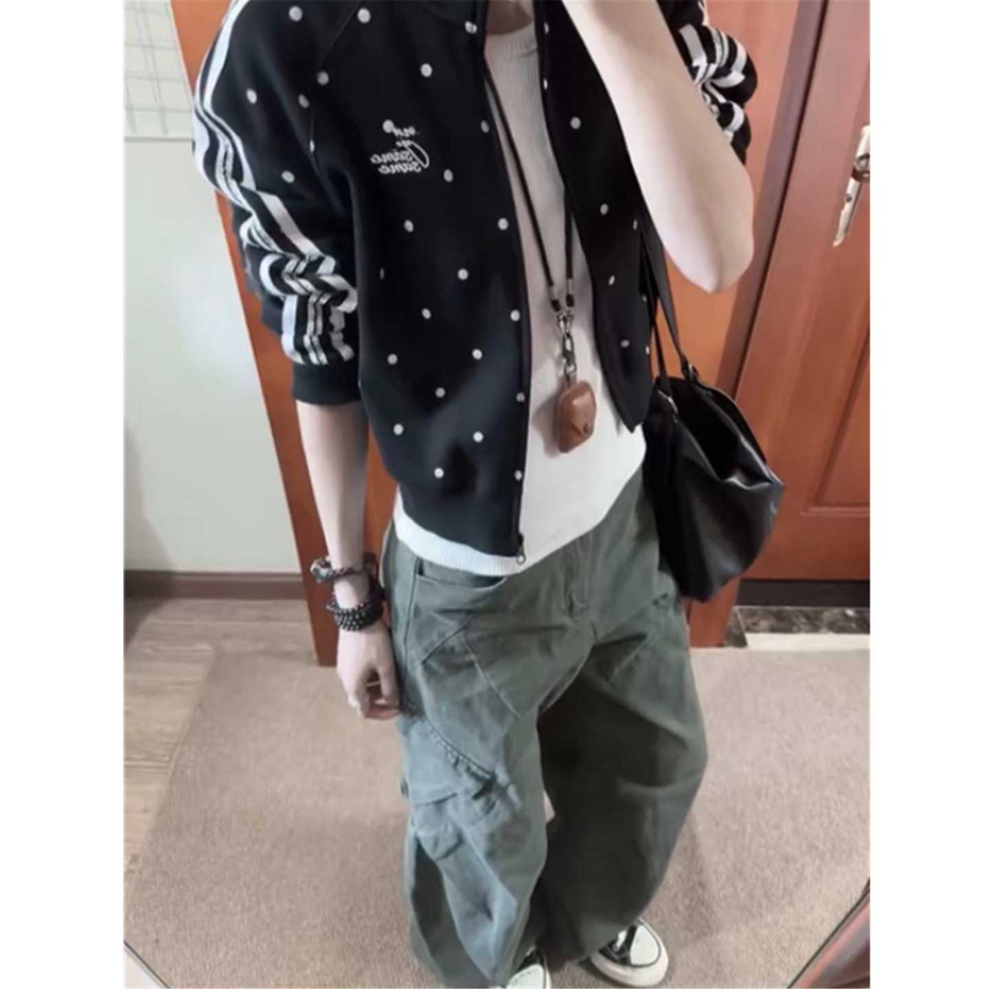 波点立领卫衣女宽松开衫短款外套图片