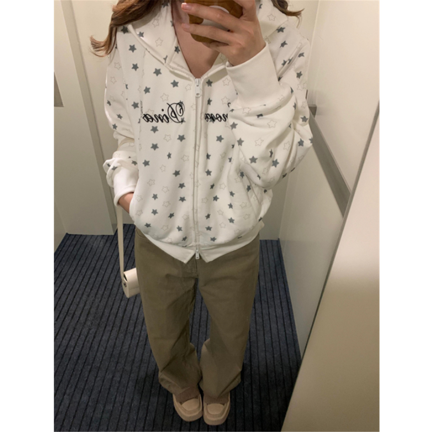 连帽卫衣女宽松开衫短款外套上衣
