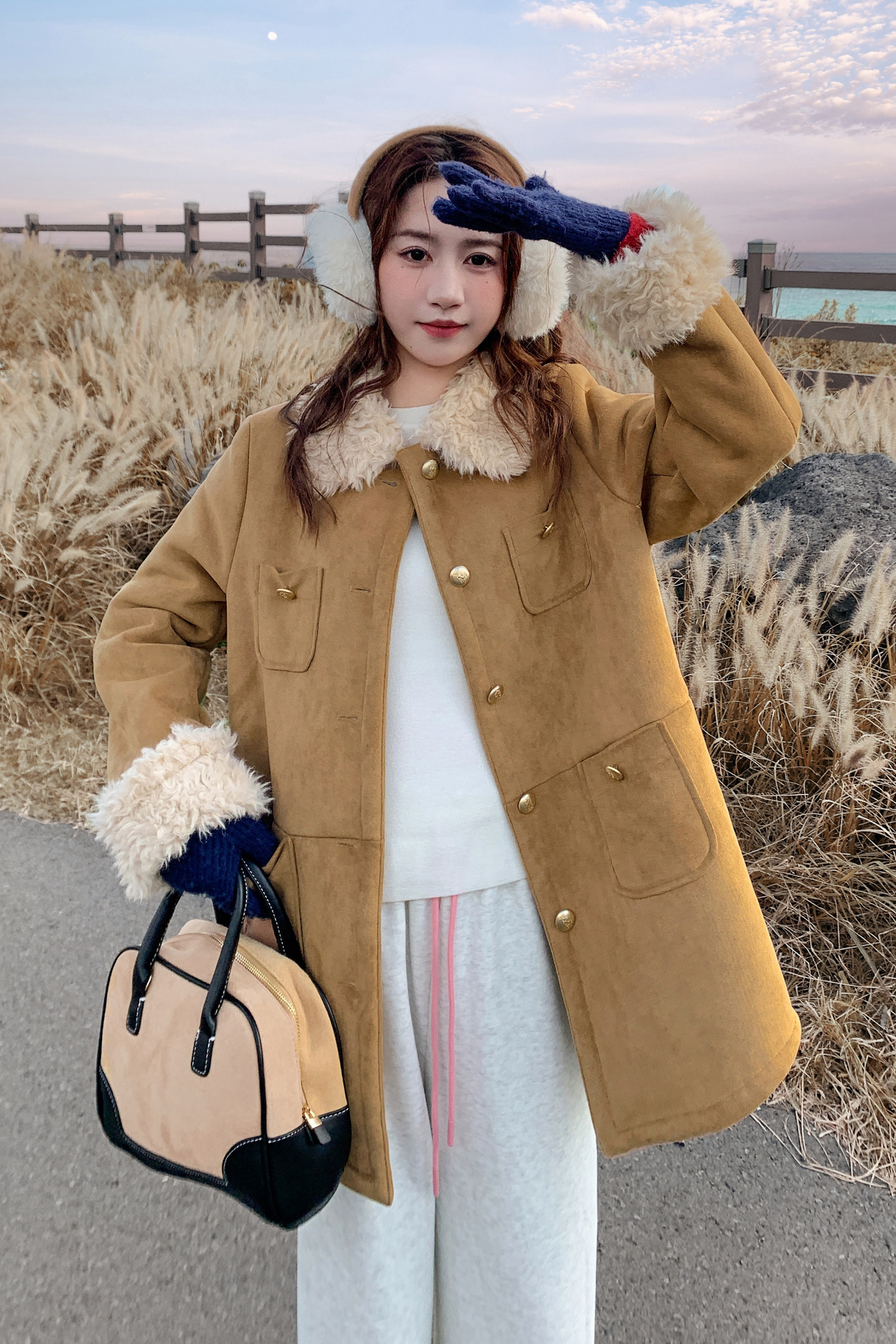 256kp215k315麂皮绒外套宽松加厚保暖中长款夹克2025冬季新款,女装短外套,丽人依阁