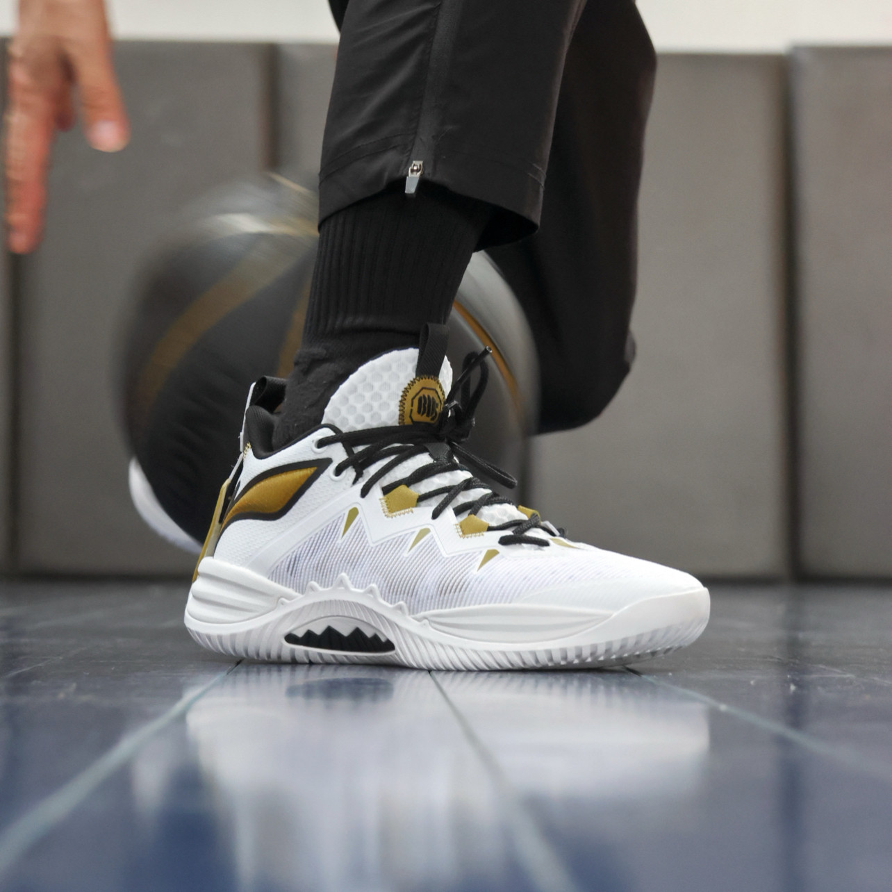 李宁反伍BADFIVE暴风10|25新款轻量化男子场外实战篮球鞋低帮男鞋