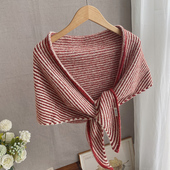 条纹休闲风配饰针织三角巾 轻柔绵软羊毛混纺毛线披肩围巾女秋冬