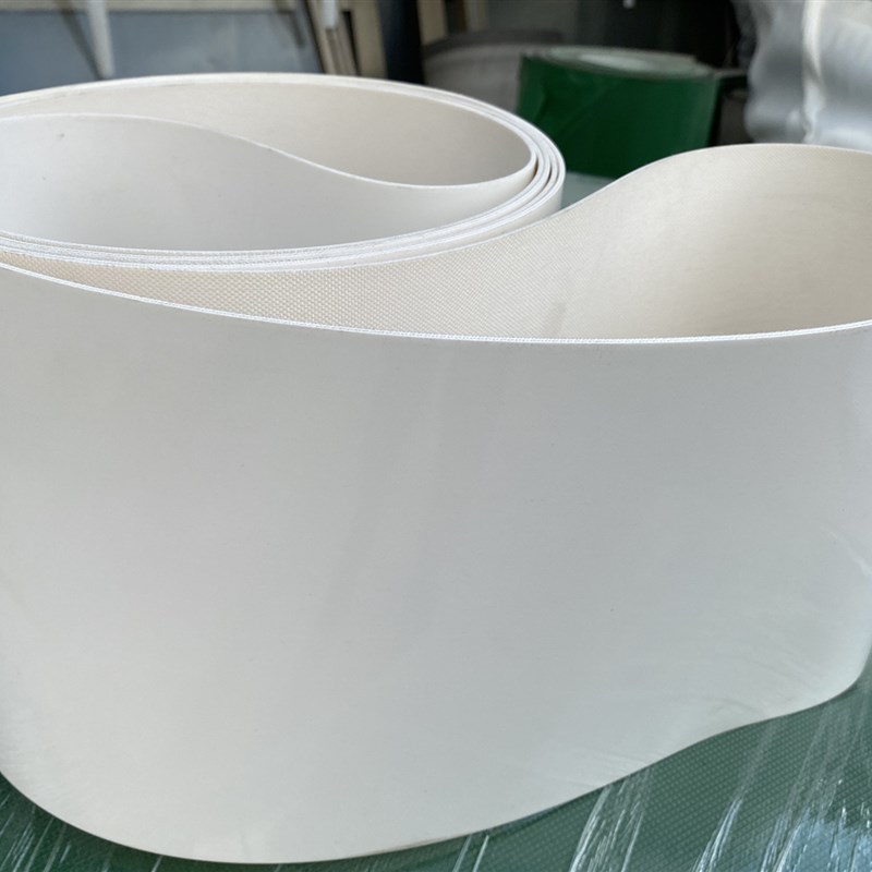 PVC输送带绿白色轻型平面流水线工业运输皮带爬坡同步传动带皮带
