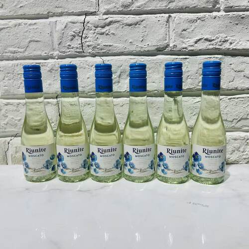 Riunite MOSCATO EMILIA SOFT LIVELY WINE OF ITALIA 187mlX6