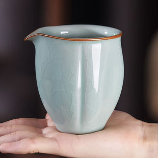 汉唐青瓷公道杯可养开片泡茶陶瓷分茶器功夫茶具青瓷公杯家用礼盒