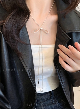 银色蝴蝶结吊坠抽拉式项链女长款挂脖配饰韩系日常百搭毛衣链卫衣