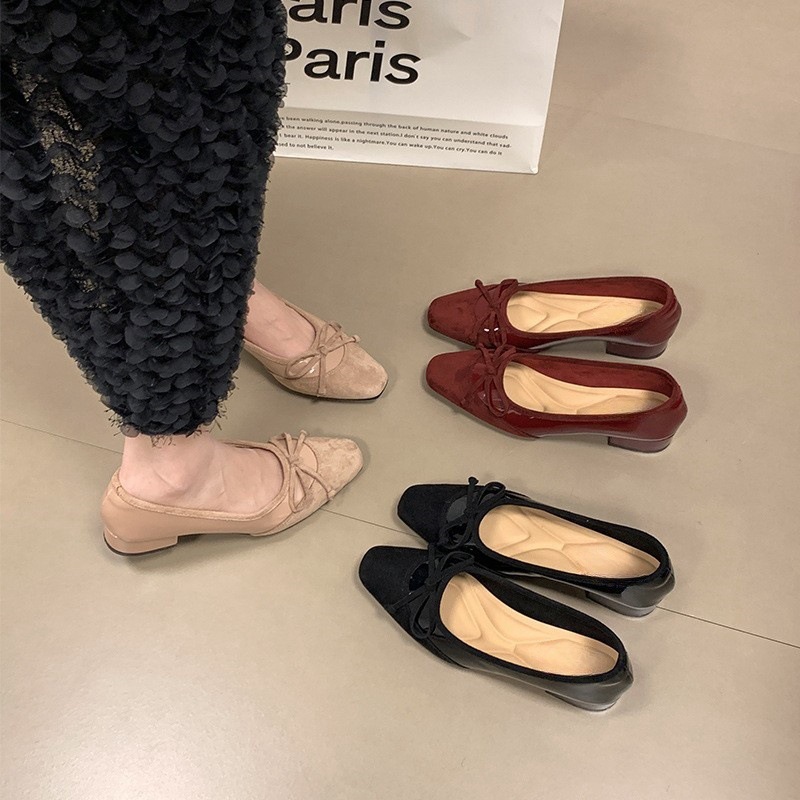 法式甜美蝴蝶结粗跟浅口单鞋女秋季软底瓢鞋显白红色婚鞋中跟鞋子
