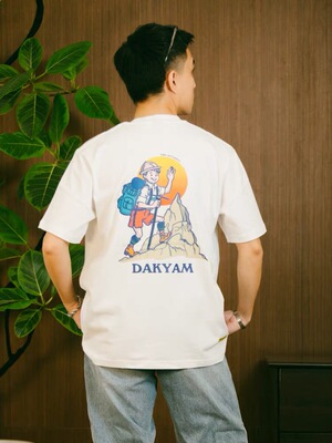DAKYAM(达人) 2025S/S Summit Seeker Tee 登山少年印花短袖TEE恤