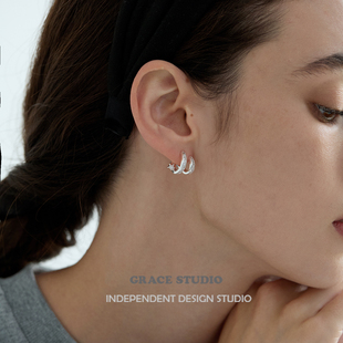 小众设计感三层锆石镶嵌耳环女轻奢精致耳钉2026新款 S法国女孩