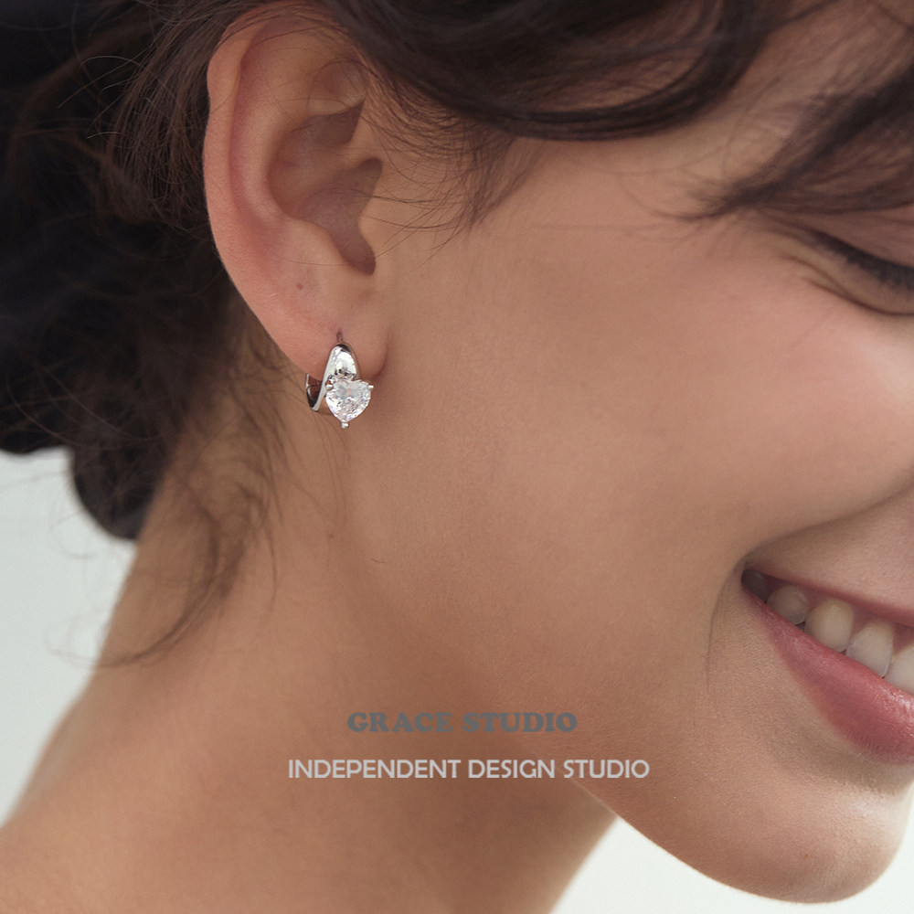 G/S 闪亮爱心锆石光面金属耳扣ins精致法式耳环耳圈简约优雅耳饰,饰品/流行首饰/时尚饰品新,耳环,淘宝优惠券,粉丝福利购,淘宝优惠卷