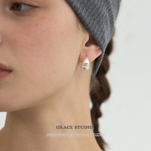 法式 款 椭圆水滴锆石镶嵌耳环女时髦金属风耳圈耳扣耳饰 S经典