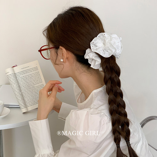 魔丽少女韩系蕾丝布艺气质香蕉夹