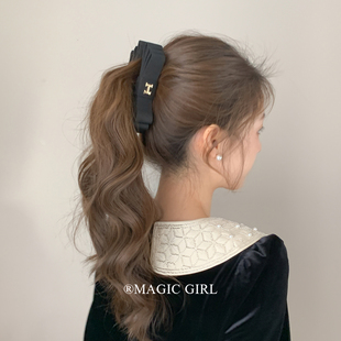 韩版小众三层立体蝴蝶结金标H香蕉夹发饰高级质感马尾夹竖夹发夹