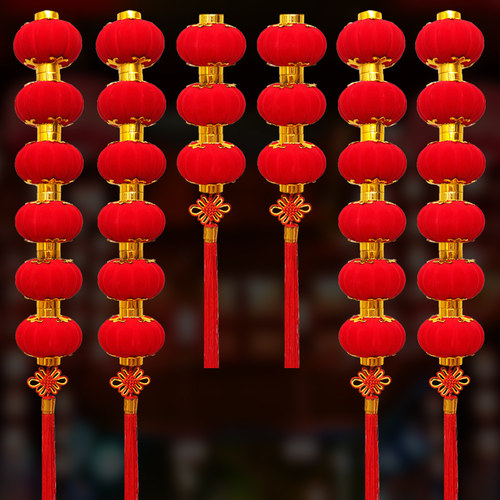 灯笼串新年场景布置大红灯笼