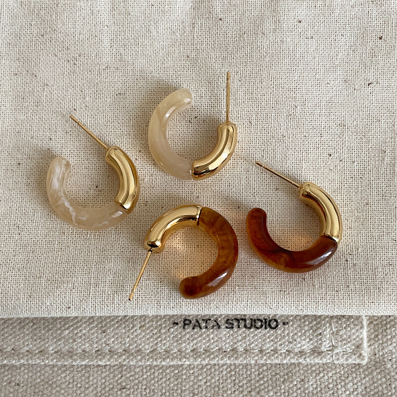 简约百搭C型树脂拼接金属耳钉女高级感个性独特时尚潮流耳环耳饰