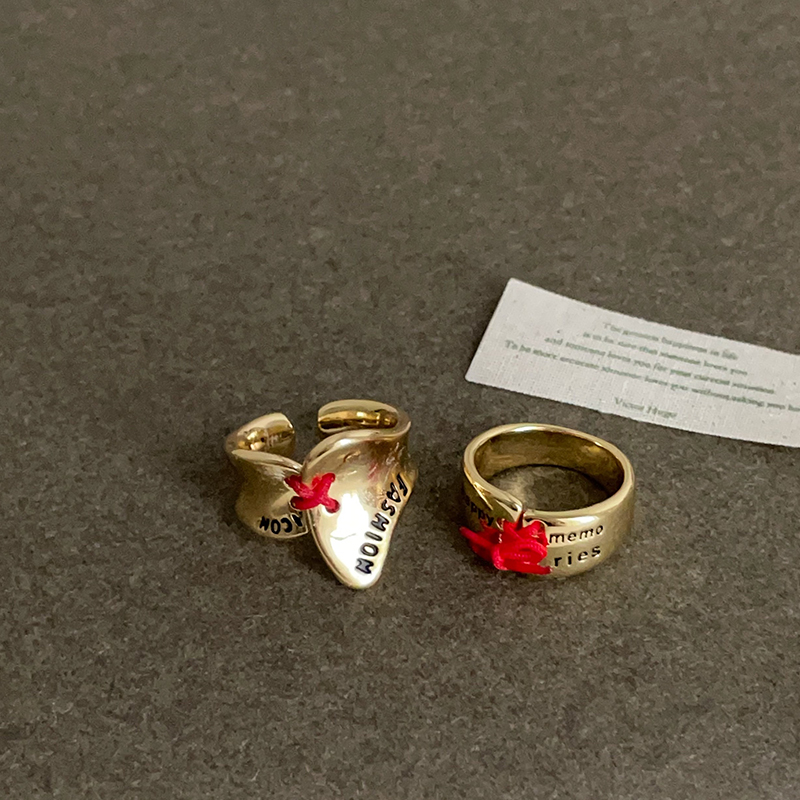 设计感红绳字母金色戒指女小众ins潮流个性时尚气质百搭指环戒子