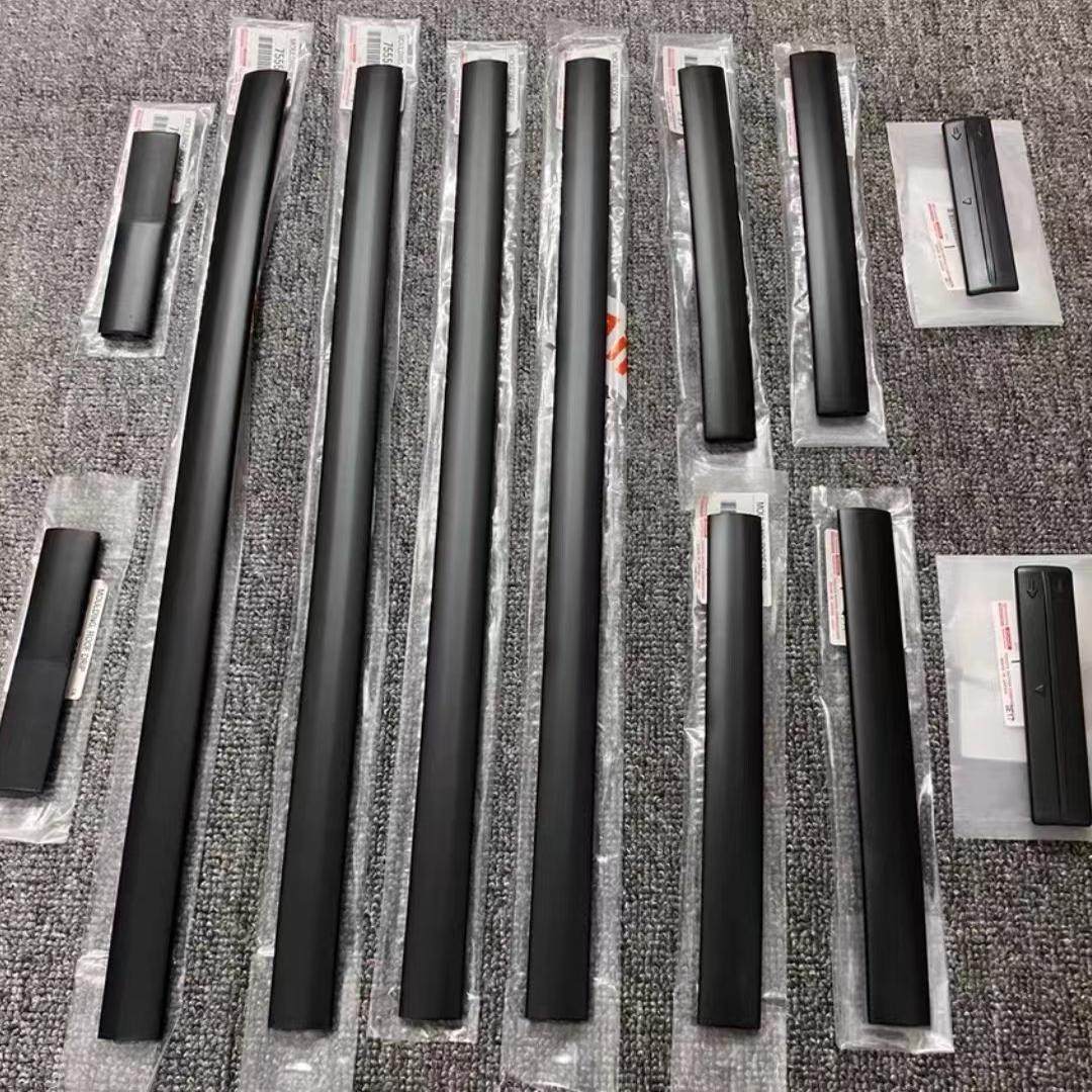 适用兰德酷路泽LC200凌志LX570车顶行李架流水槽胶条压条侧装饰条