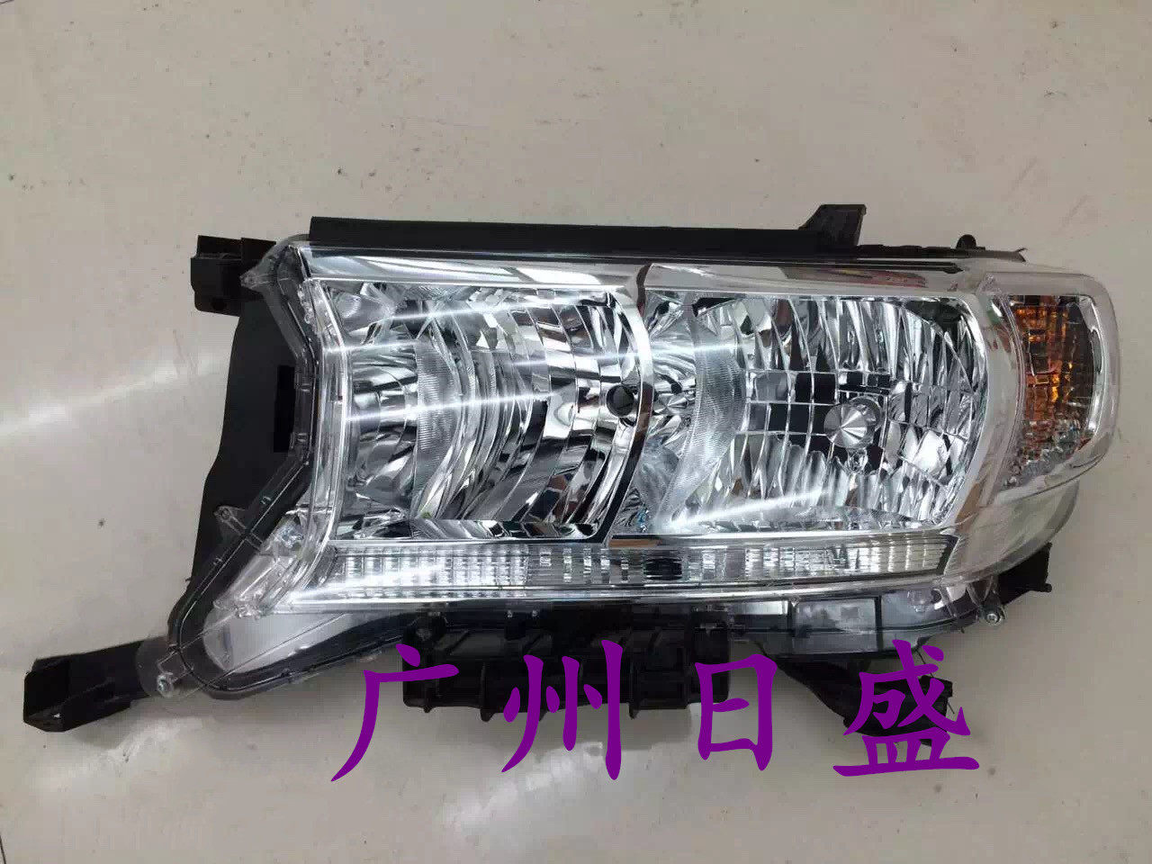 16 17 18款兰德酷路泽LC200 4000 4600 前大灯车头灯原装拆车