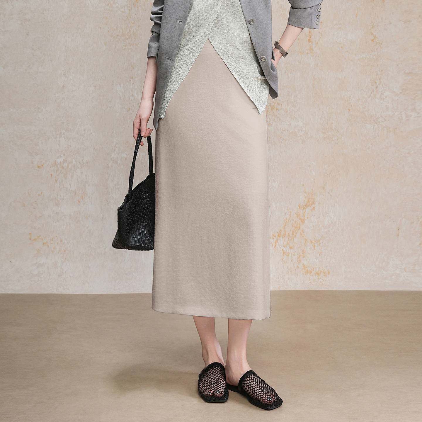 专柜品牌白色开叉牛仔半身裙女中长款2026春季新款高腰宽松显瘦a