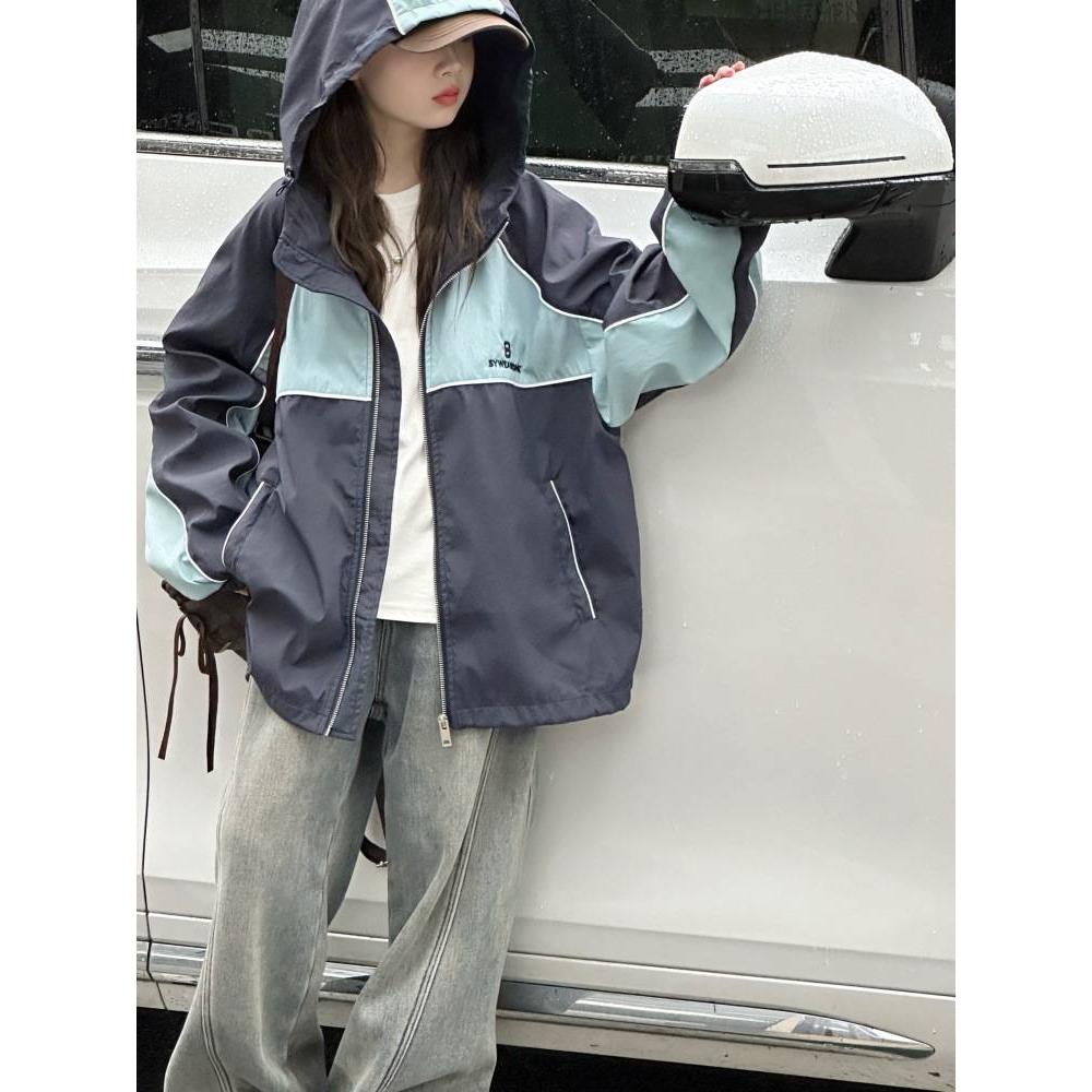 品牌专柜女童冲锋衣外套春秋2025新款洋气女孩儿童户外女大童秋季