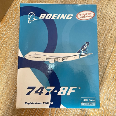 1/400 Phoenix PH 波音原厂 B747-8F N5017Q 货机 稀有飞行版（