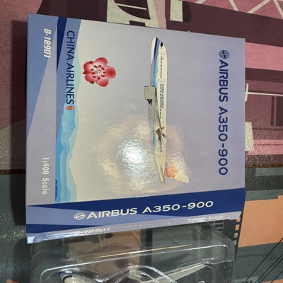 Phoenix PH 1:400 华航 A350 B-18901 帝稚号彩绘机 出机 华航，