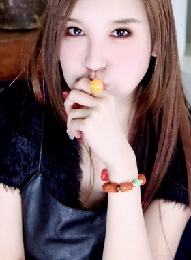 承李李原创设计风鸡油黄蜜蜡戒指