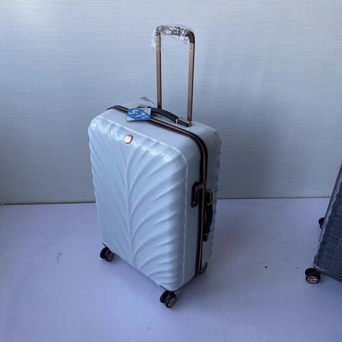 20寸仅重1.9KG 出口日本超强聚碳铝纤维拉杆箱防刮旅行箱托运箱包 - 封面