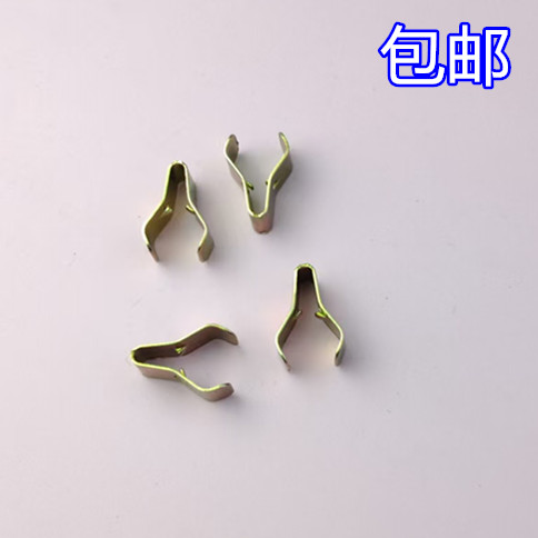 适用五菱荣光宏光新赛欧中控台DVCD中控面板卡子导航卡扣