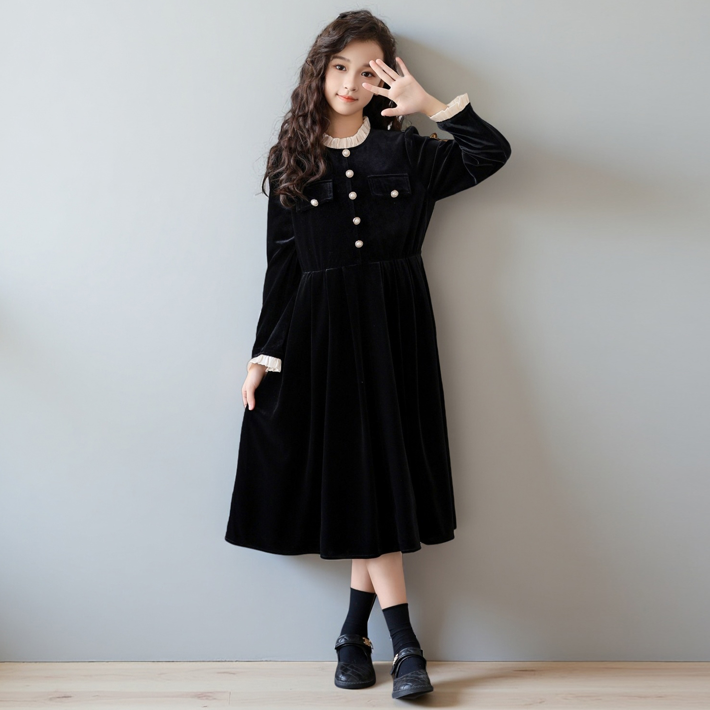 赫本风丝绒连衣裙小香风黑色长裙