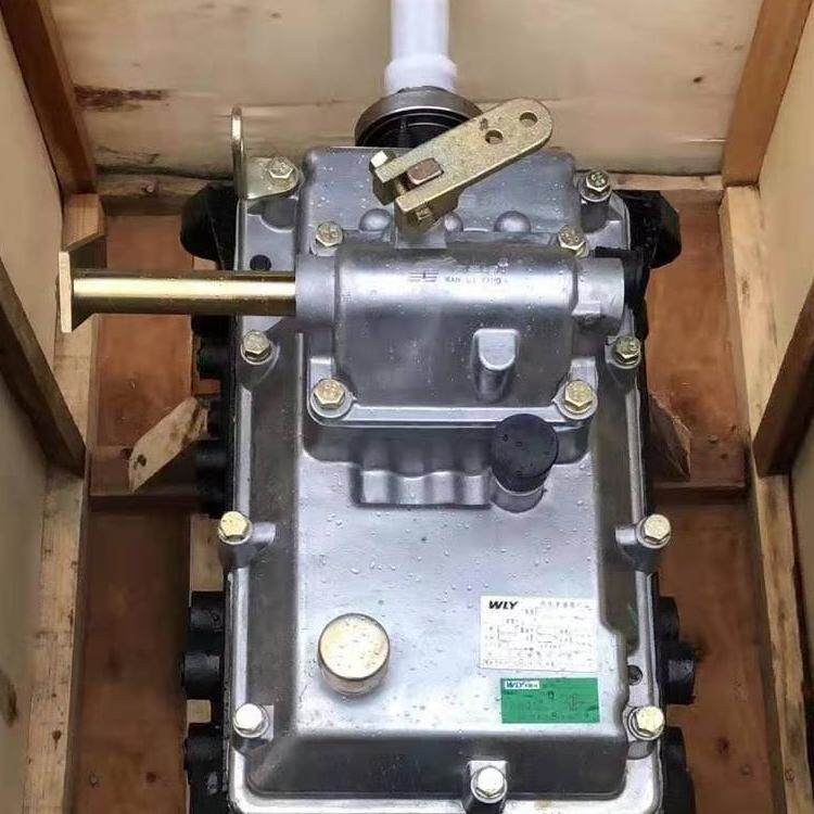 万里扬545后置副箱变速箱总成