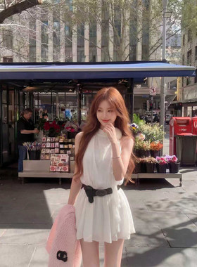 专柜十三行法式白色无袖挂脖连衣裙女夏季辣妹收腰显瘦气质衬衫短