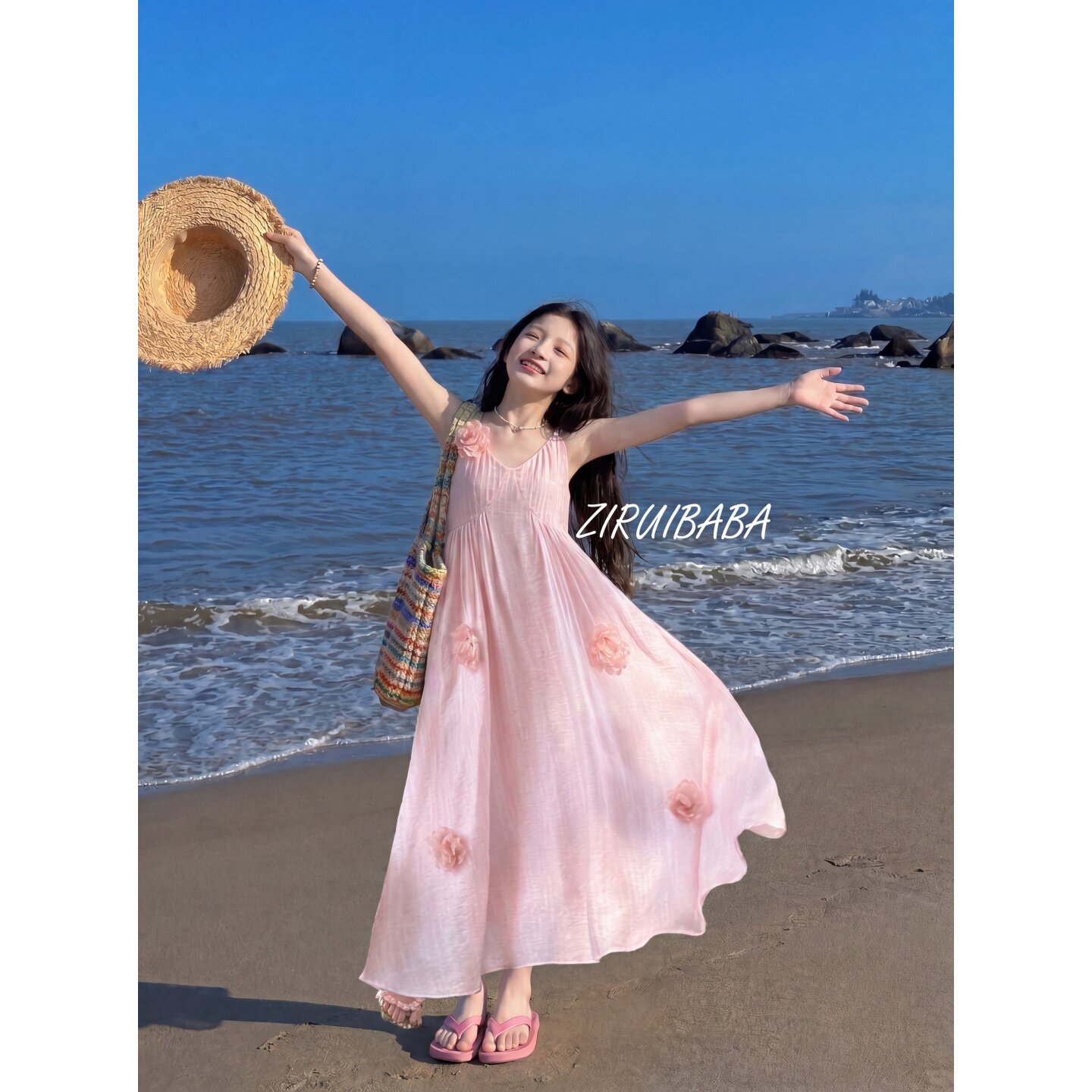 专柜正品女童吊带裙夏季2026新款初中生海边连衣裙女孩大童绝美粉