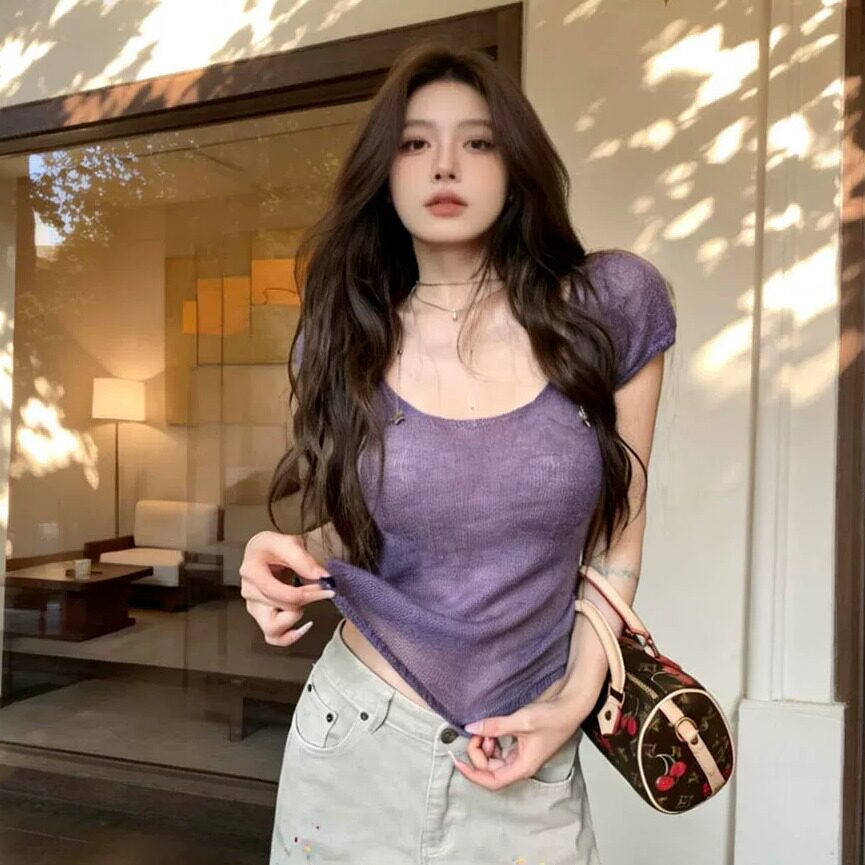 专柜正品紫色高级感V领短袖T恤女夏法式性感辣妹纯欲气质修身显瘦