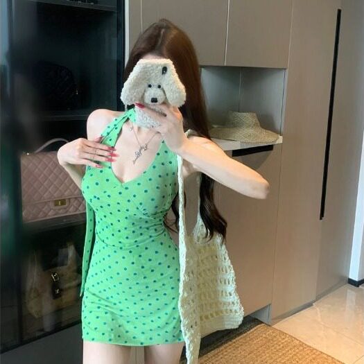 专柜正品度假风绿色波点挂脖连衣裙女修身显瘦包臀裙性感气质掐腰