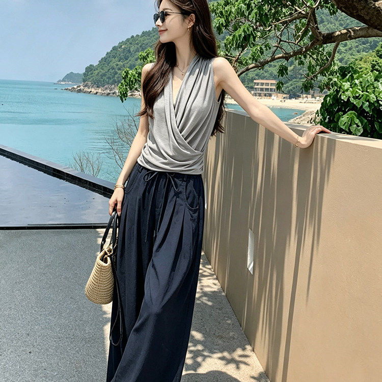 专柜正品韩系高级感气质灰色V领无袖上衣女夏新款设计感捏褶无袖