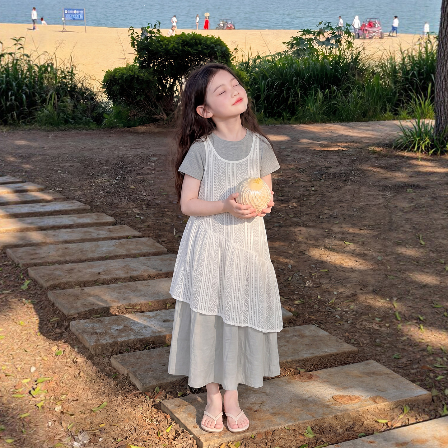 专柜正品女童裙子夏高级感2026新款儿童韩系吊带连衣裙小女孩独特