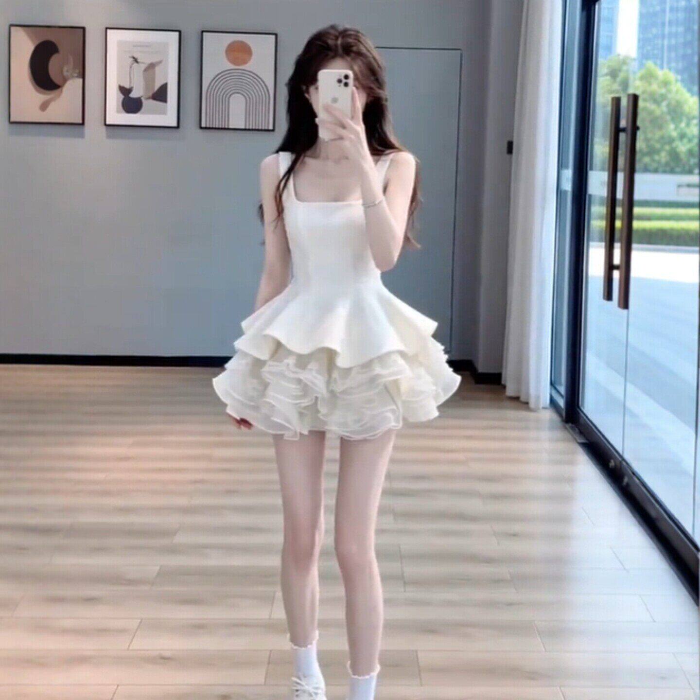 专柜正品小个子独特超好看的收腰蓬蓬吊带短裙温柔风甜美仙女连衣