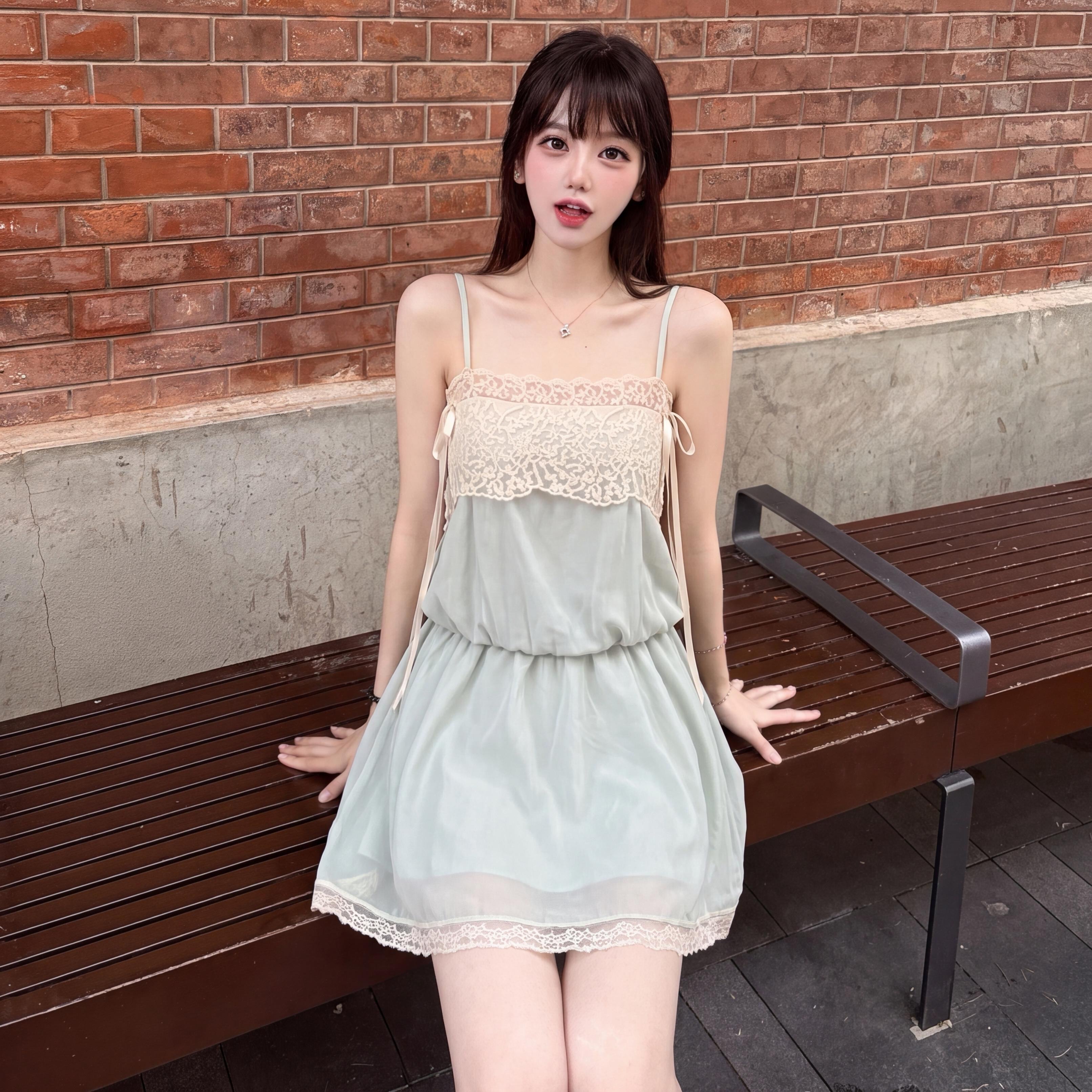 专柜正品法式蕾丝拼接雪纺吊带连衣裙女夏季温柔甜辣妹气质显瘦A