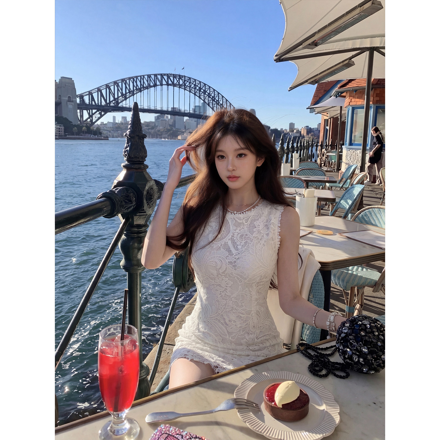 专柜正品法式气质蕾丝连衣裙女夏季名媛背心裙收腰显瘦包臀短裙子