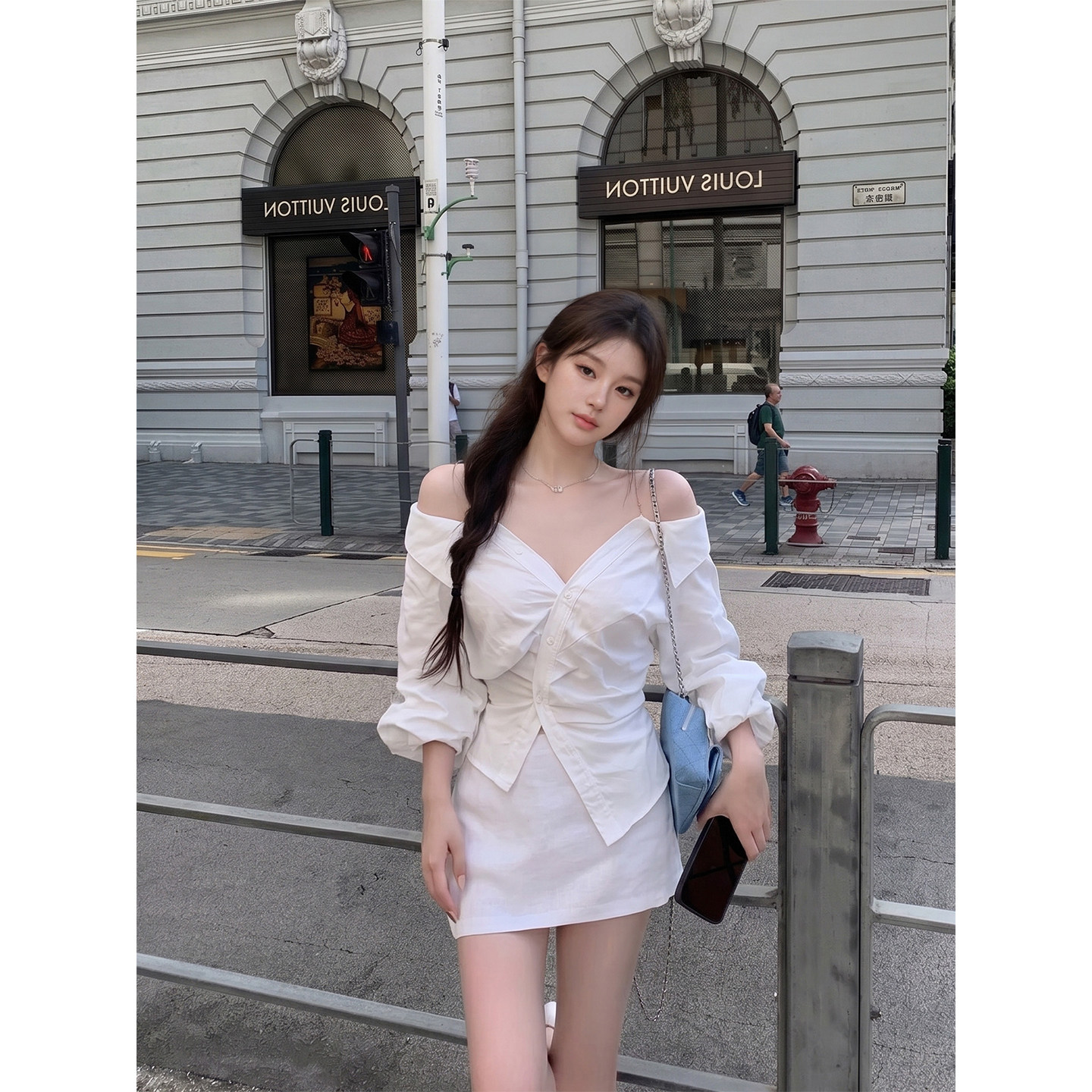 专柜正品法式一字肩吊带白衬衫女夏季不规则收腰显瘦气质露肩上衣
