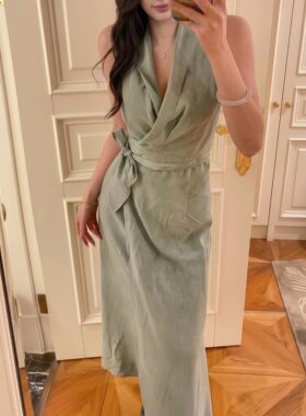 专柜正品度假风V领挂脖连衣裙女绑带收腰无袖长裙绿色气质穿搭202