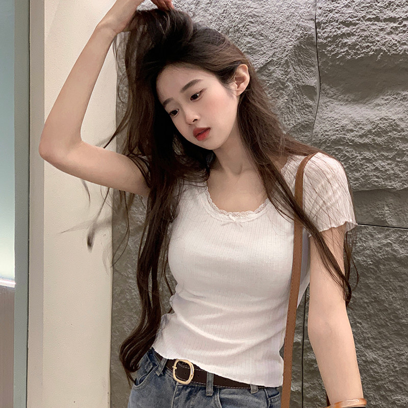 专柜正品纯色蕾丝圆领短袖t恤女夏修身显瘦约会穿搭上衣正肩2026