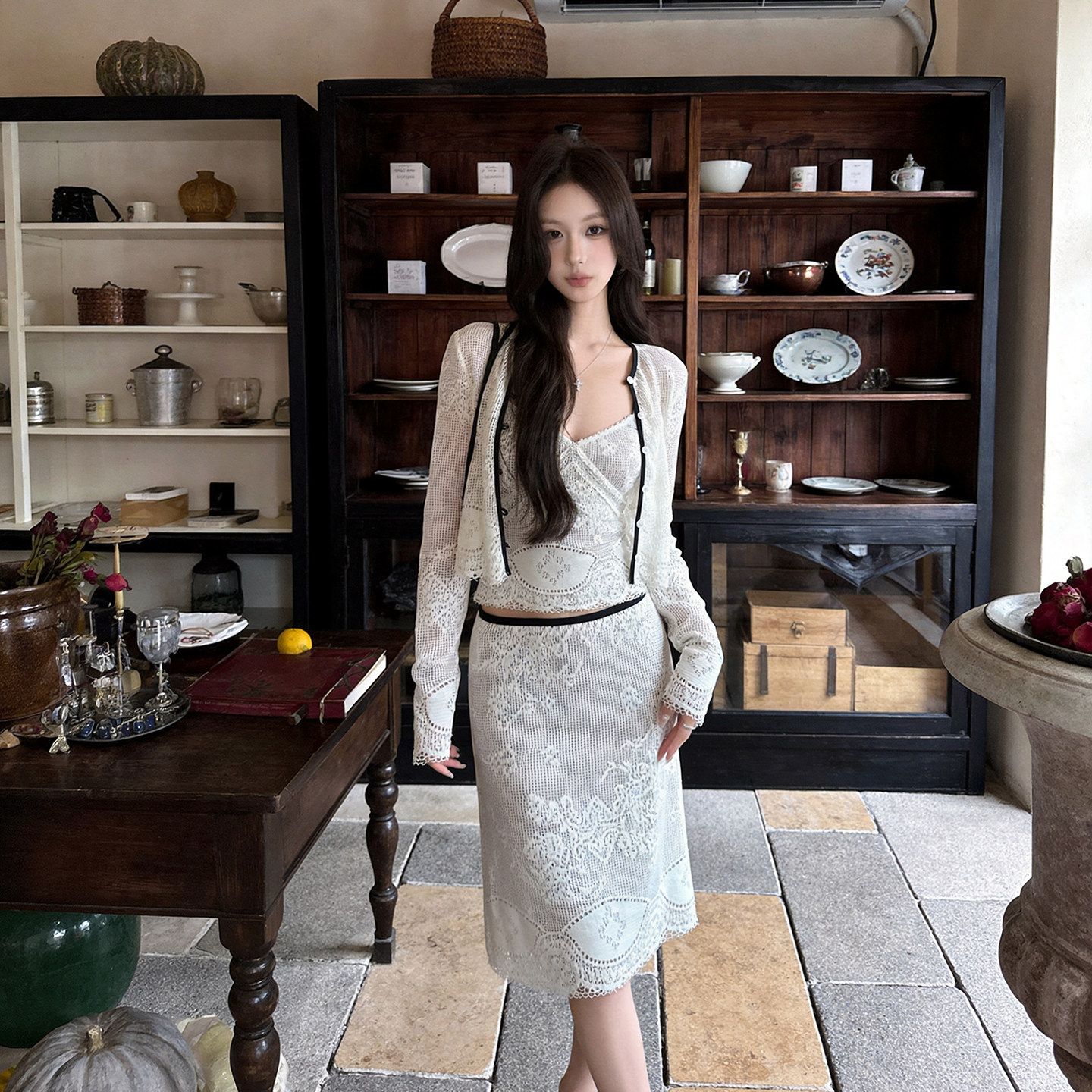 专柜正品'香香女孩'中古镂空蕾丝吊带/开衫/半身裙三件套套组漂亮图片