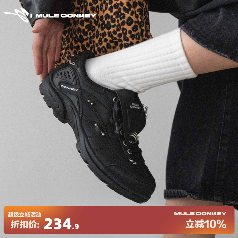 多嘴驴Donkey黑色翻盖德训鞋