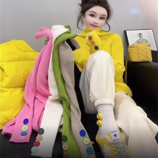 减龄高龄彩扣袖针织衫女2024年秋冬款宽松套头内搭长袖打底衫毛衣