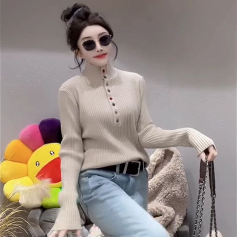 设计感糖果色半开领纽扣毛衣女2025秋季洋气修身内搭针织衫上衣潮