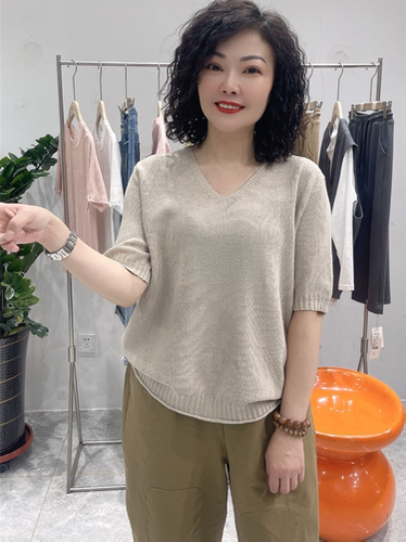 针织衫套头V领单穿纯色设计